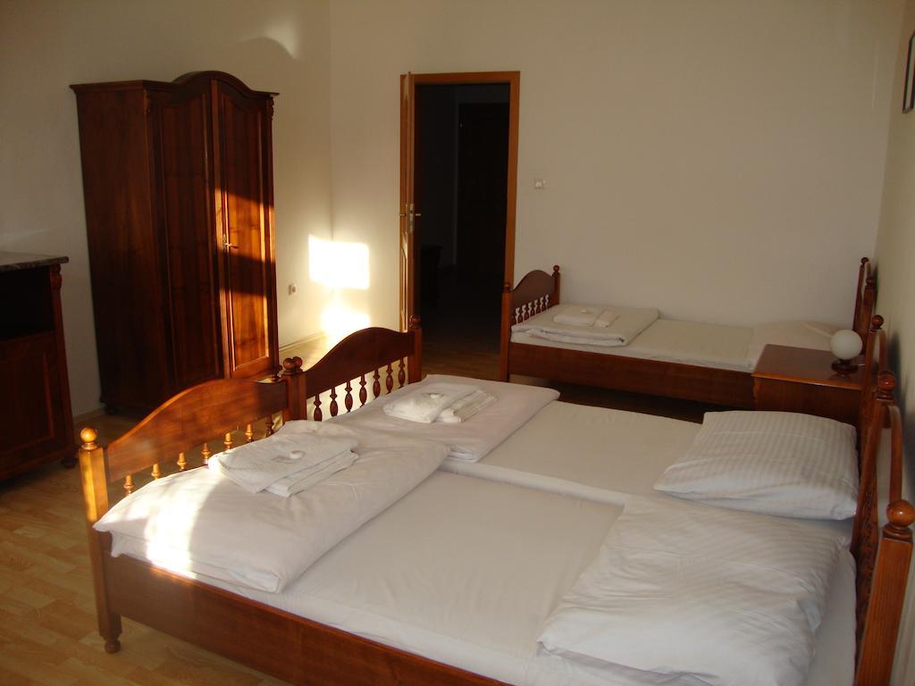 Penzion Aviatik Čáslav Habitación foto